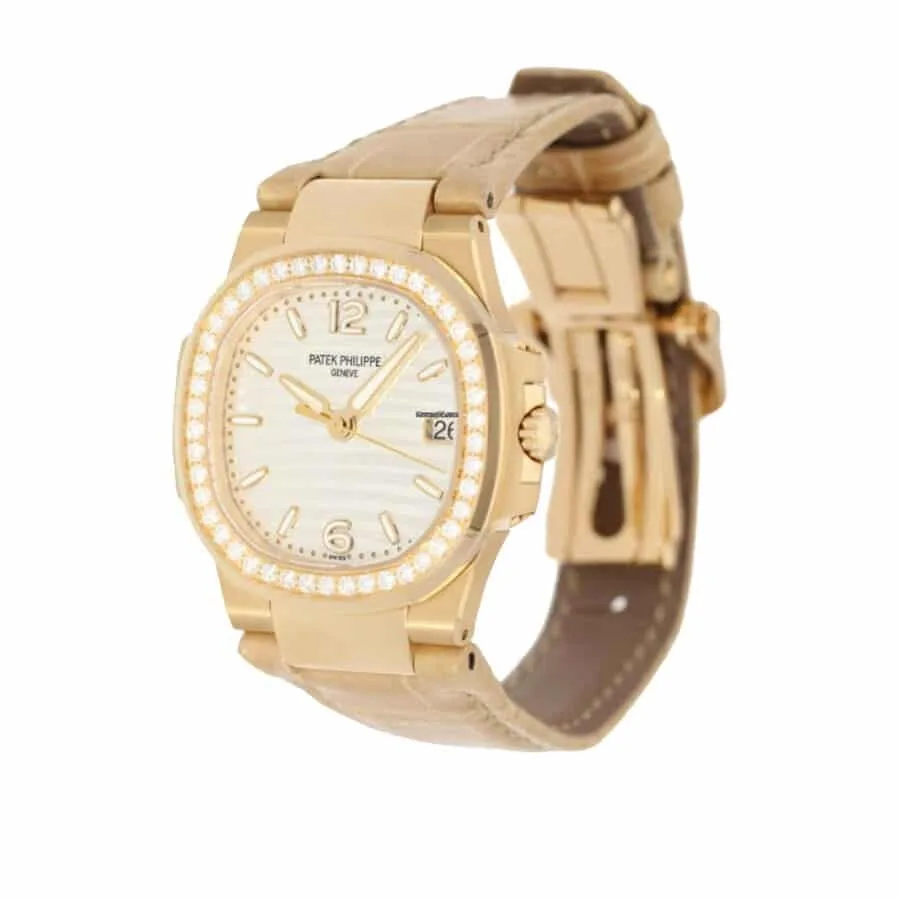 Patek Philippe Nautilus 7010R-011 - Image 4