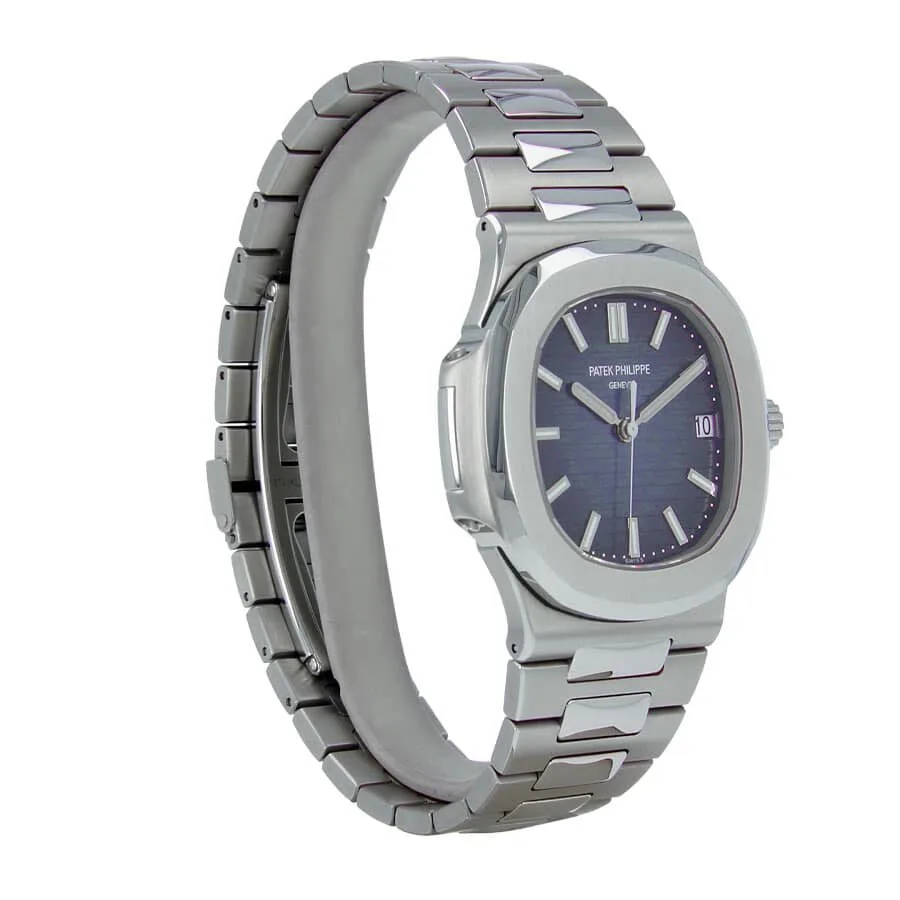 Patek Philippe Nautilus Steel 5711/1A-010 Blue Dial - Image 3