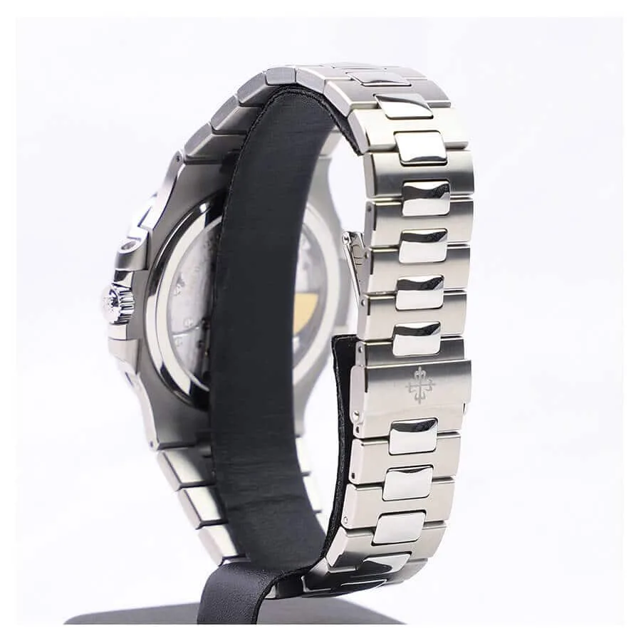 Patek Philippe Nautilus Steel Blue Dial Moon Phase 5712/1A-001 - Image 3