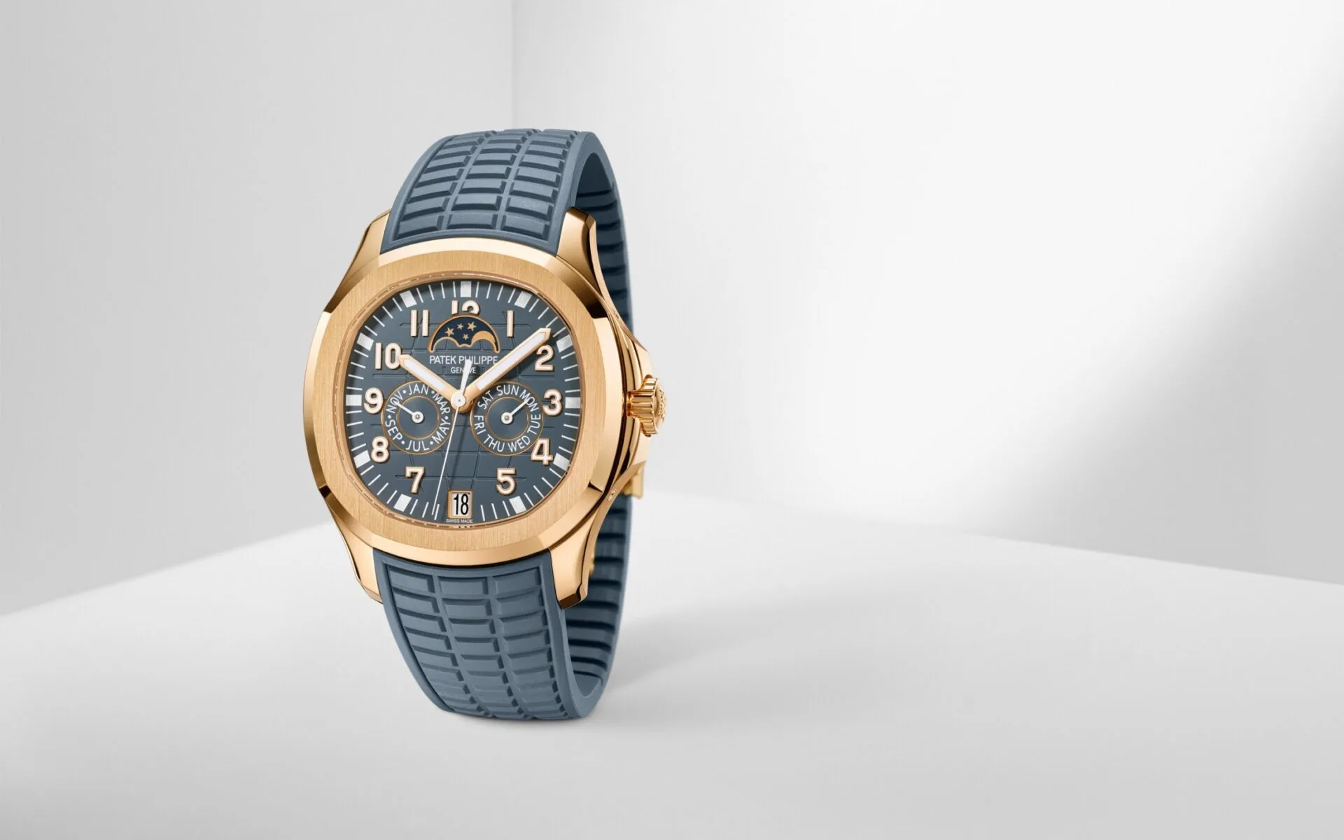 Patek Phillipe Aquanuat 5261R-001 - Image 3